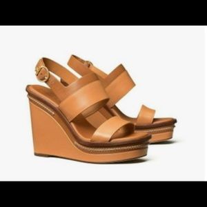 Tory Burch Brown Selby 120 Beige Leather Buckle Strap Reva Wedge Sandals